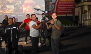 Polres Ciamis Ajak Masyarakat Nonton Timnas Jaga Kebersamaan dan Nasionalisme Warga