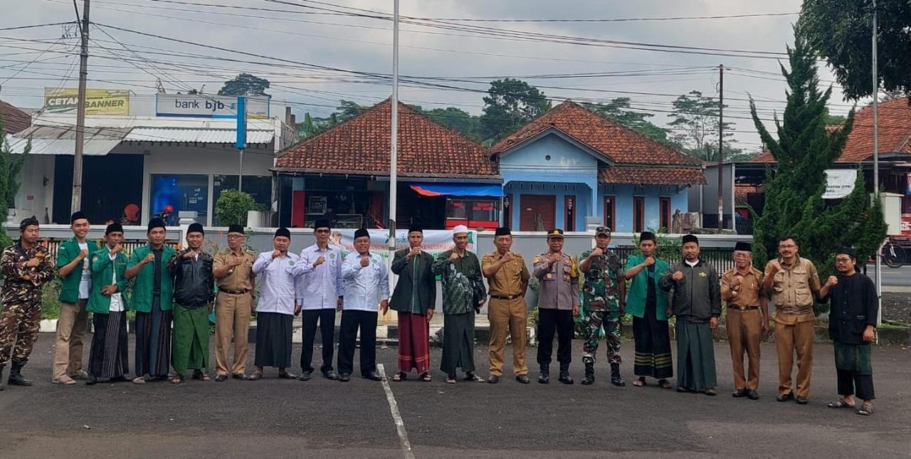 Kapolsek Cipaku Ikuti Ziarah Karuhun Peringatan Hari Santri Nasional Tahun 2024