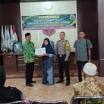 Polsek Ciamis Polres Ciamis Awasi Penyaluran BLT DD ke KPM di Desa Sadananya