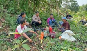 Perkuat Sinergitas Polsek Sukadana Polres Ciamis Koorkom Pekat ke Warga di Citamiang Kulon