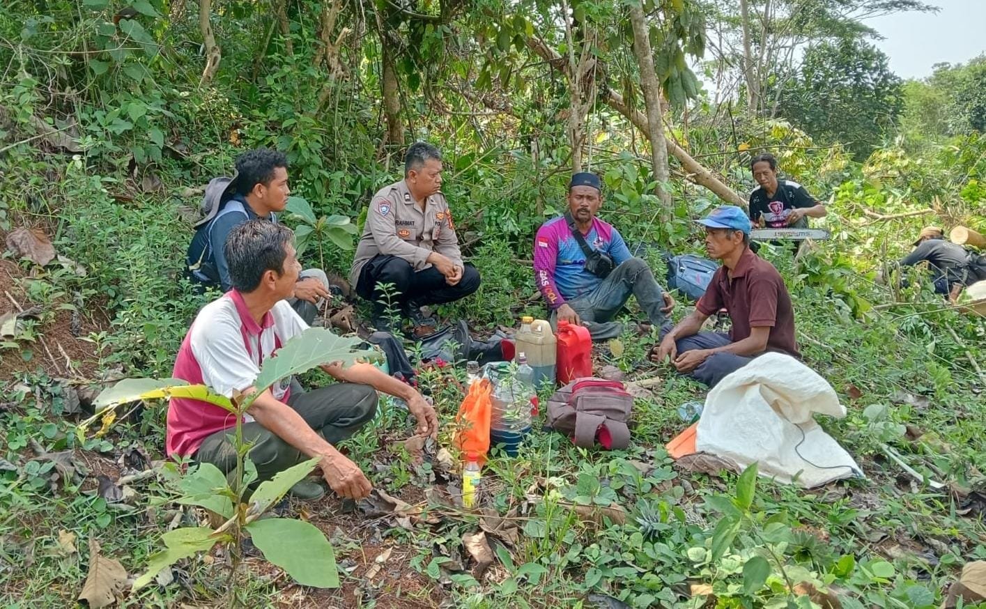 Perkuat Sinergitas Polsek Sukadana Polres Ciamis Koorkom Pekat ke Warga di Citamiang Kulon