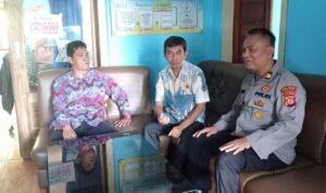 Cooling System Anggota Polsek Ciamis Koorkom Kamtibmas ke Mekarjaya Jelang Pilkada Serentak