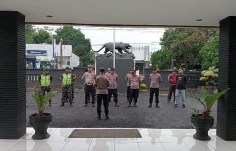 Polsek dan Koramil Banjarsari Apel Sinergitas Kesiapsiagaan Pelantikan Presiden dan Wapres RI