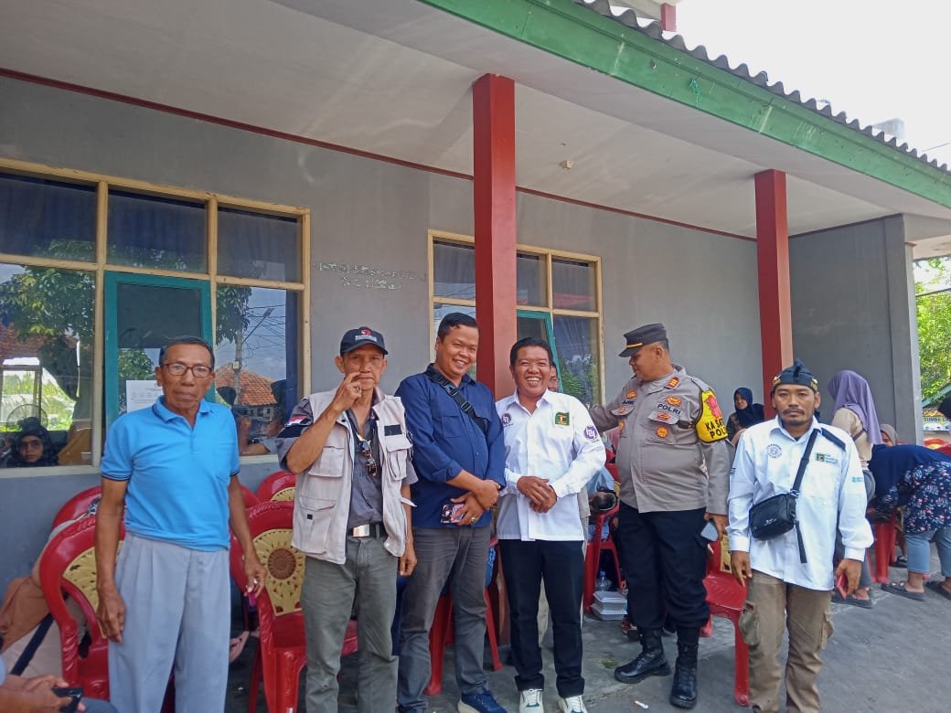 Polres Ciamis Siagakan Personel Pengamanan Roadshow Paslon Pilkada Ciamis di Pamarican