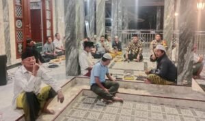 Datang ke Warga Desa Sidaharja Anggota Polsek Lakbok Koorkom Jelang Pilkada Serentak