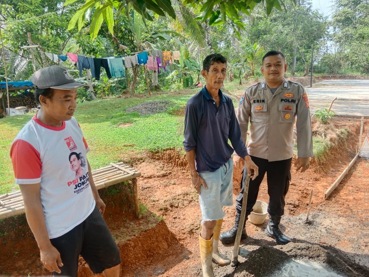 Cooling System Polsek Sukadana Polres Ciamis Koorkom Kamtibmas ke Warga Cibangban Bunter