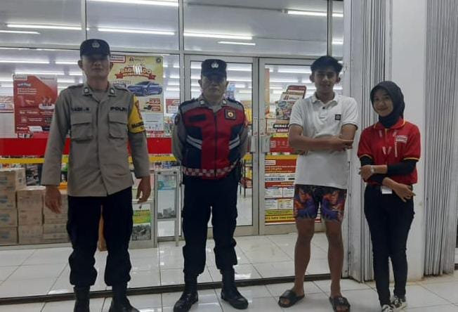 Berikan Rasa Nyaman Personel Polsek Sukadana Polres Ciamis Patroli Kamtibmas Saat Malam Hari