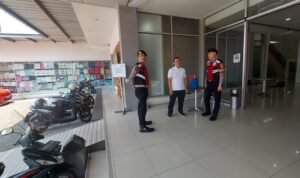 Sat Samapta Polres Ciamis Koorkom Antisipasi Bahaya Kamtibmas di Ciamis Mall Sat Samapta Polres Ciamis Koorkom Antisipasi Bahaya Kamtibmas di Ciamis Mall