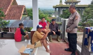 Perkuat Sinergitas Polsek Panumbangan Polres Ciamis Koorkom Kamtibmas ke Tokoh di Pamijahan Perkuat Sinergitas Polsek Panumbangan Polres Ciamis Koorkom Kamtibmas ke Tokoh di Pamijahan