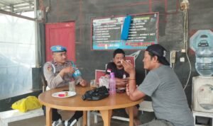 Perkuat Sinergitas Polsek Sukadana Polres Ciamis Koorkom Bersama Masyarakat Salakaria