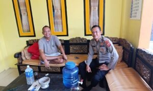 Ops Mantap Praja Polsek Cikoneng Polres Ciamis Patroli Dialogis Koorkom ke Warga Kujang