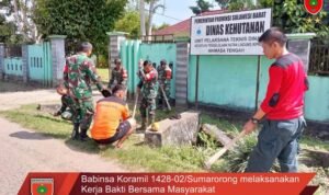 Babinsa Koramil 1428-02/Sumarorong melaksanakan Kerja Bakti Bersama Masyarakat