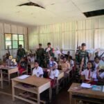 Program Satgas Yonif 641/Beruang Memupuk Motivasi Siswa SDN Distrik Benawa Untuk Belajar