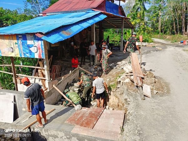 Pembangunan Tembok Penahan oleh Satgas TMMD di Nias Selatan