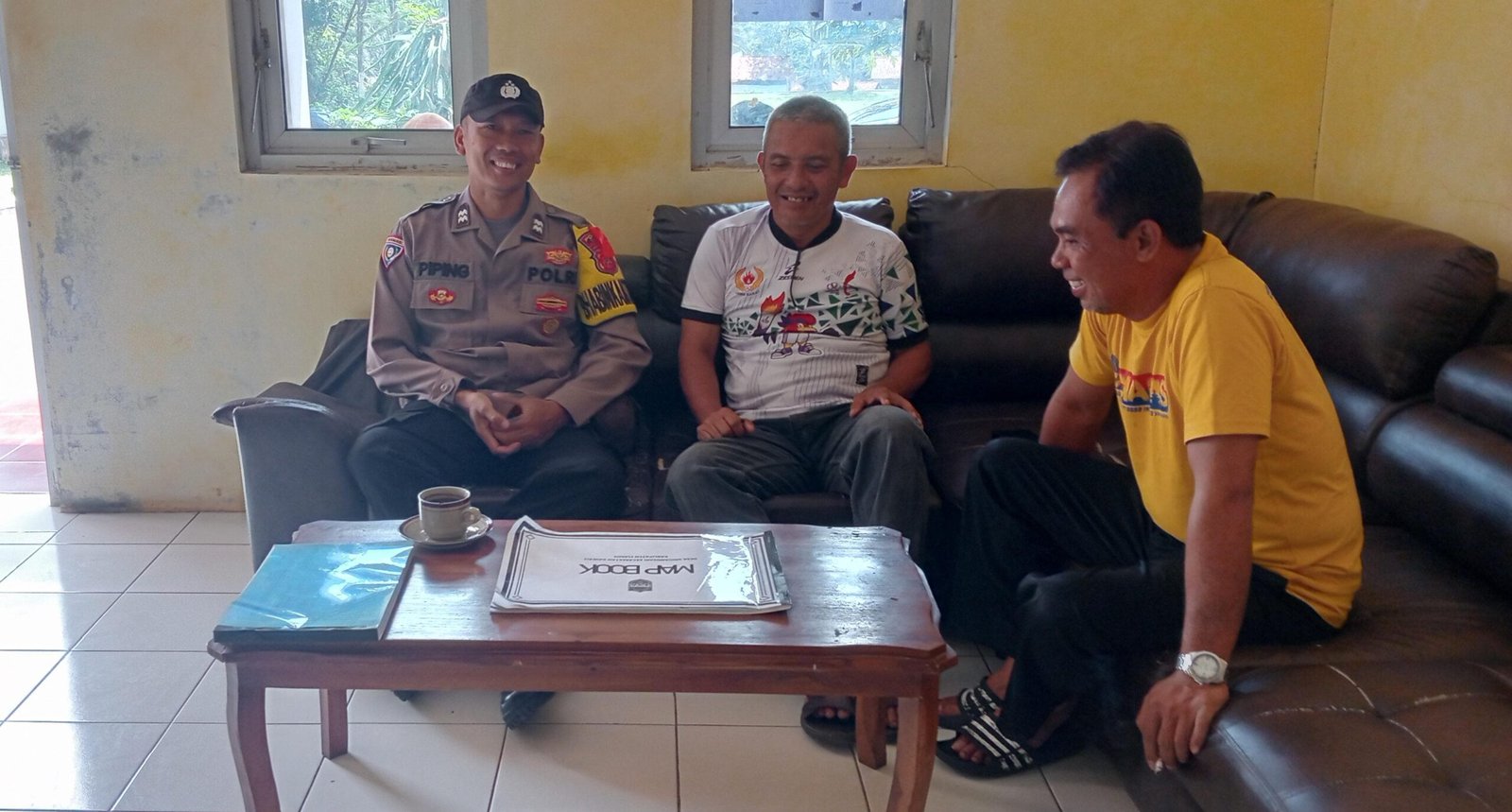 Datangi Tokoh Masyarakat Anggota Polsek Kawali Koorkom Kamtibmas Jelang Pilkada Serentak