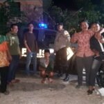 Humanis Polsek Cipaku Polres Ciamis Patroli Dialogis ke Pemukiman Warga Saat Malam Hari