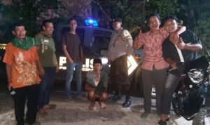 Humanis Polsek Cipaku Polres Ciamis Patroli Dialogis ke Pemukiman Warga Saat Malam Hari