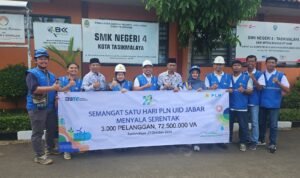 Salah Satu Wujud Peran BUMN Dalam Memperingati Hari Sumpah Pemuda dan Hari Listrik Nasional ke-79, PLN UP3 Tasikmalaya Gelar Penyalaan Listrik Serentak