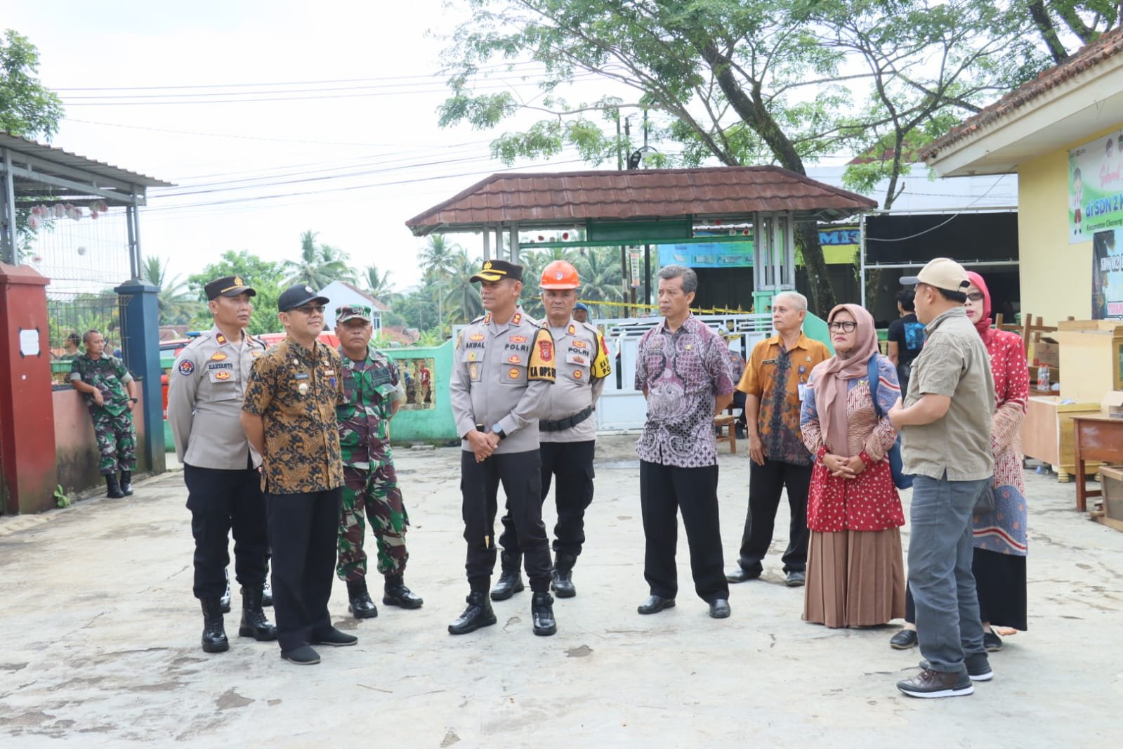 Kapolres Ciamis Cek Langsung TKP dan Proses Olah TKP Kebakaran di SDN 2 Kujang