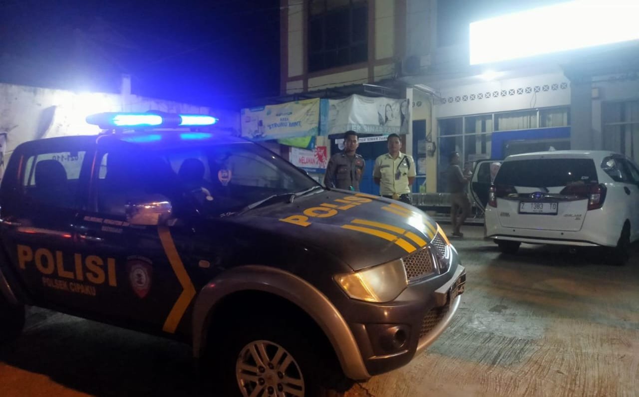 Cipkon Di Jam Rawan, Personel Polsek Sukadana Polres Ciamis Patroli Kamtibmas Hingga Subuh