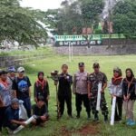 TNI-Polri Bersinergi bersama masyarakat Pembuatan Lubang Sumur Resapan Air (Lubang Biopori)