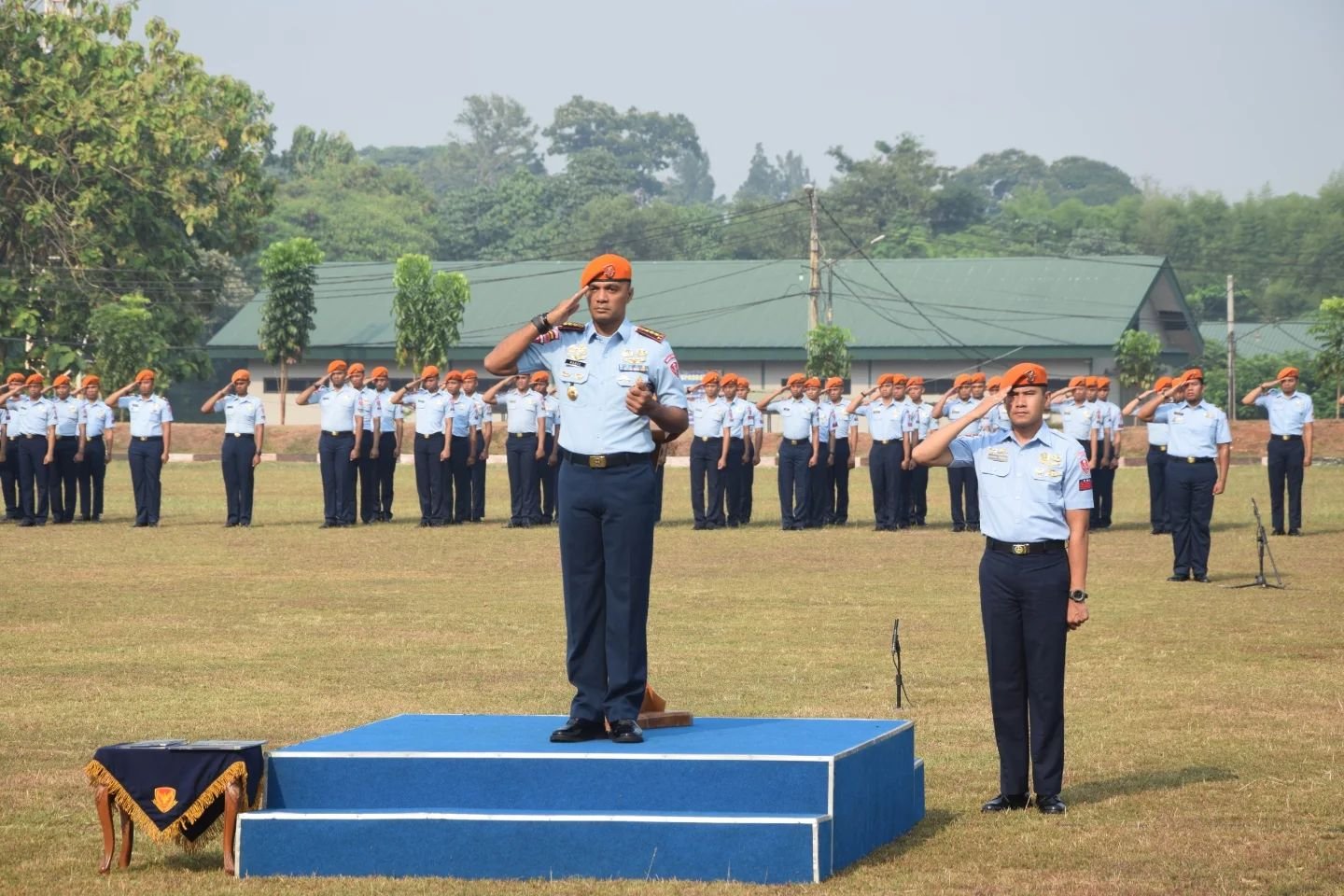 KOMANDAN WING KOMANDO I KOPASGAT

PIMPIN UPACARA PERINGATAN HARI SUMPAH PEMUDA