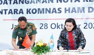 Panglima TNI dan Ketua Komnas HAM Tanda Tangani MoU untuk Peningkatan Kerjasama Pemajuan dan Perlindungan HAM