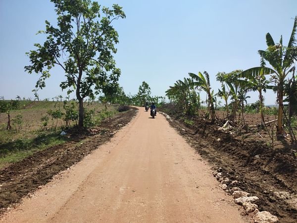 Wajah Baru Jalan Makadam TMMD 122 Kodim 0721/Blora di Desa Sidomulyo