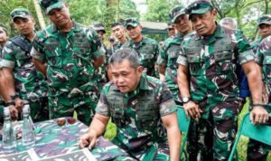 Pangkostrad Dampingi Kasad Tinjau Kesiapan Kontingen TNI AD untuk Lomba Tembak AARM-32/2024 di Filipina