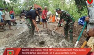 Babinsa Desa Gunturu Kodim 1411/Bulukumba Bersama Warga Gotong Royong Bangun Jalan Usaha Tani di Dusun Lembang Tumbu Babinsa Desa Gunturu Kodim 1411/Bulukumba Bersama Warga Gotong Royong Bangun Jalan Usaha Tani di Dusun Lembang Tumbu