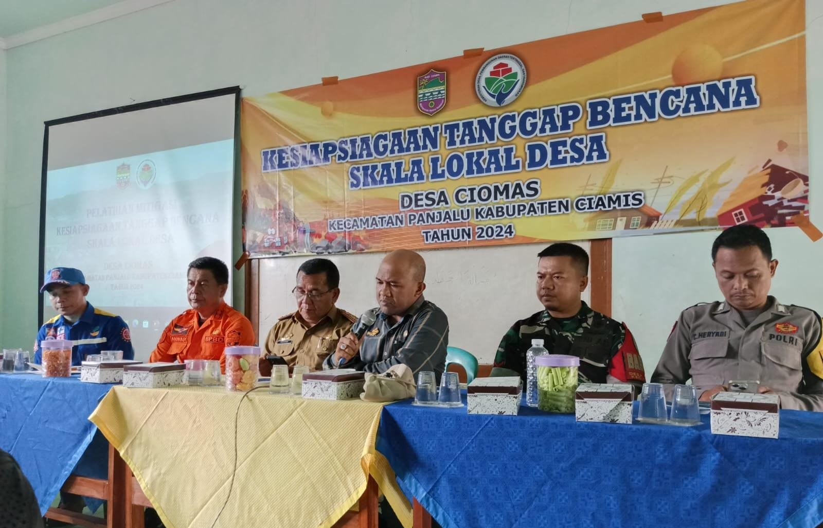 Polsek Panjalu Polres Ciamis Hadiri Penyuluhan dan Pembinaan Mitigasi Bencana di Desa Ciomas