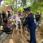 Dansat Bravo 90 Kopasgat Pimpin Upacara Pemakaman Almarhum Letda Pas Oki Hikmat Nugraha Asari Di Tpu Kampung Burujul Majalengka
