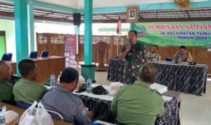 Bati Tuud Koramil 04/Tunjungan Berikan Pembekalan Kepada Linmas