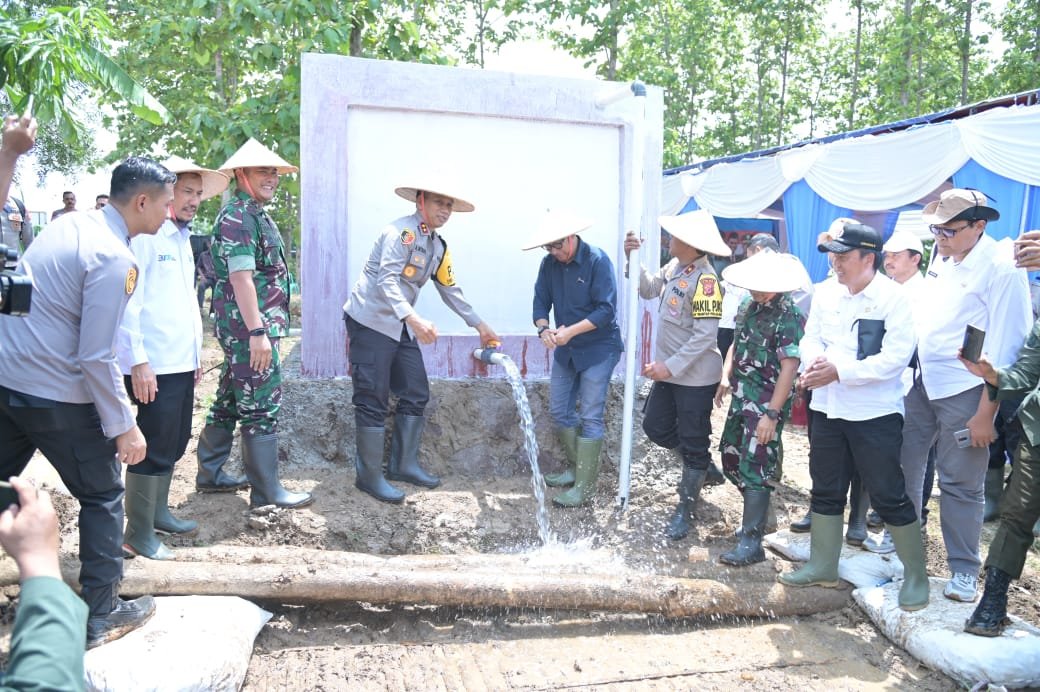 Kapolda Jabar Mengikuti Launching Gugus Tugas Polri Dalam Rangka Dukung Ketahanan Pangan Nasional