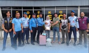 TNI AU Gagalkan Penyelundupan 2 Kg Sabu di Bandar Udara Internasional Sultan Iskandar Muda TNI AU Gagalkan Penyelundupan 2 Kg Sabu di Bandar Udara Internasional Sultan Iskandar Muda