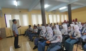 Lindungi Generasi Muda Bahaya Narkoba Sat Res Narkoba Polres Ciamis Beri Penyuluhan ke Pelajar Lindungi Generasi Muda Bahaya Narkoba Sat Res Narkoba Polres Ciamis Beri Penyuluhan ke Pelajar