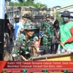 Kodim 1426 Takalar Bersama Instansi Terkait Gelar Kerja Bakti Bersihkan Tumpukan Sampah Dan Bahu Jalan