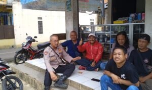 Jaga Persatuan dan Kesatuan Pasca Pencoblosan Polsek Rancah Cooling System ke Warga Tarikolot Jaga Persatuan dan Kesatuan Pasca Pencoblosan Polsek Rancah Cooling System ke Warga Tarikolot