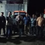 Polsek Banjarsari Polres Ciamis Awasi Penarikan Logistik Pilkada Tingkat PPS ke PPK Banjaranyar