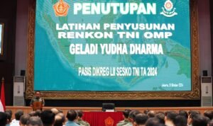 Turut hadir pada kegiatan tersebut diantaranya Kasum TNI Letjen TNI Richard T.H. Tampubolon, S.H., M.H., Dansesko TNI Marsekal Madya TNI Arif Widianto, S.A.B., M.Tr.Han., CHRMP., Kabais TNI Letjen TNI Yudi Abrimantyo, S.I.P., M.Sc., Dankodiklat TNI Letjen TNI Mohammad Fadjar, MPICT dan para Asisten Panglima TNI.