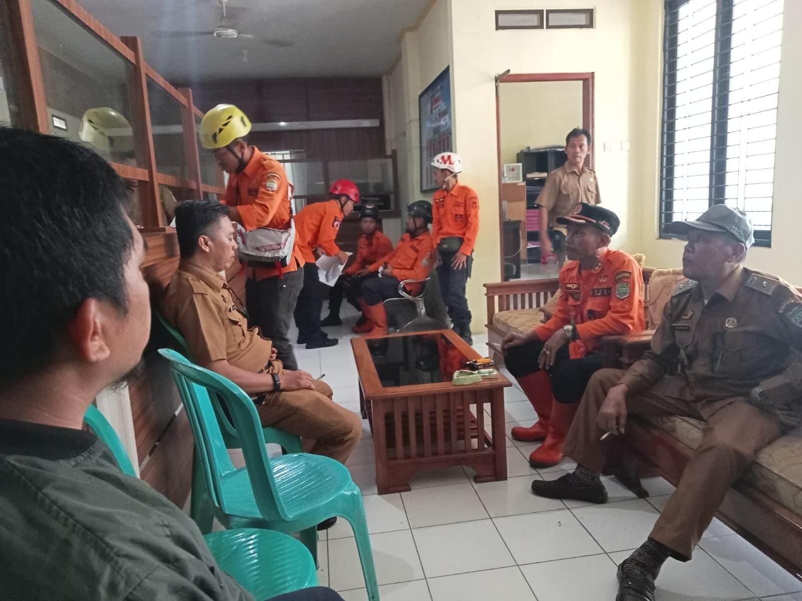 Polres Ciamis Polda Jabar Data Korban Bencana Alam Angin Puting Beliung di Desa Cisadap