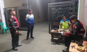 Humanis Personel Samapta Polres Ciamis Patroli Perum Garden City Beri Imbauan Kamtibmas