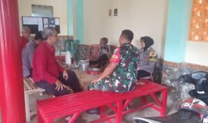 Soliditas TNI-Polri Hadapi Pilkada 2024 Polsek dan Koramil Ciamis Cooling System ke Warga