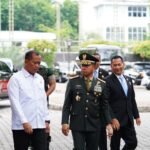 Panglima TNI Hadiri Acara Pelantikan KPU DEN Otorita IKN dan Kompolnas di Istana Negara