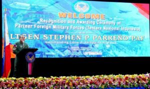 24 Personel TNI Terima Penghargaan Dari Philippine Air Force 24 Personel TNI Terima Penghargaan Dari Philippine Air Force