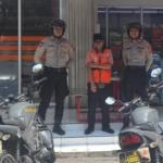 Humanis Pasukan Patroli Roda 2 Samapta Polres Ciamis Beri Imbauan ke Warga di Kantor Pos