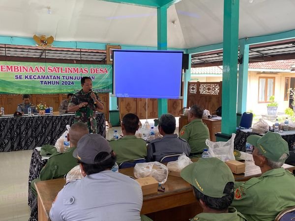 Bati Tuud Koramil 04/Tunjungan Berikan Pembekalan Kepada Linmas