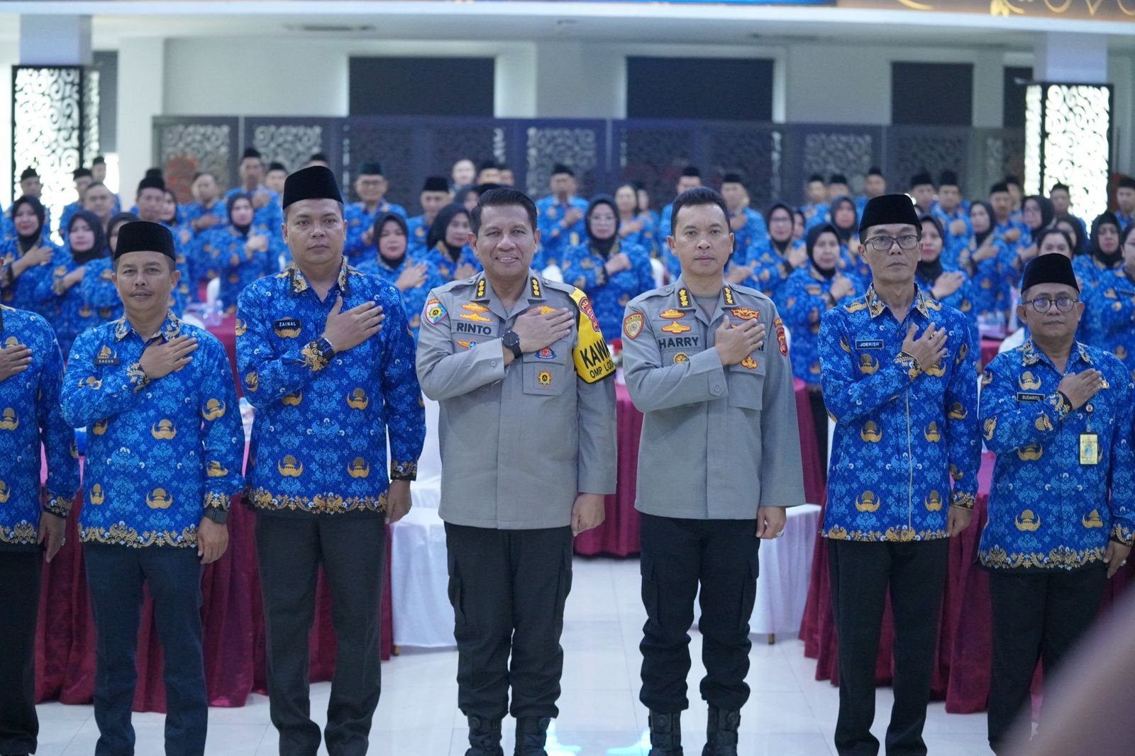 Bertempat di Aula Lantas Polda Jabar Tanggal 29 November 2024, telah dilaksanakan peringatan HUT KORPRI ke 53. Ini merupakan peringatan 53 tahun Korps Pegawai Republik Indonesia sejak 29 November 1971 berdasarkan keputusan Presiden no. 82 tahun 1971.