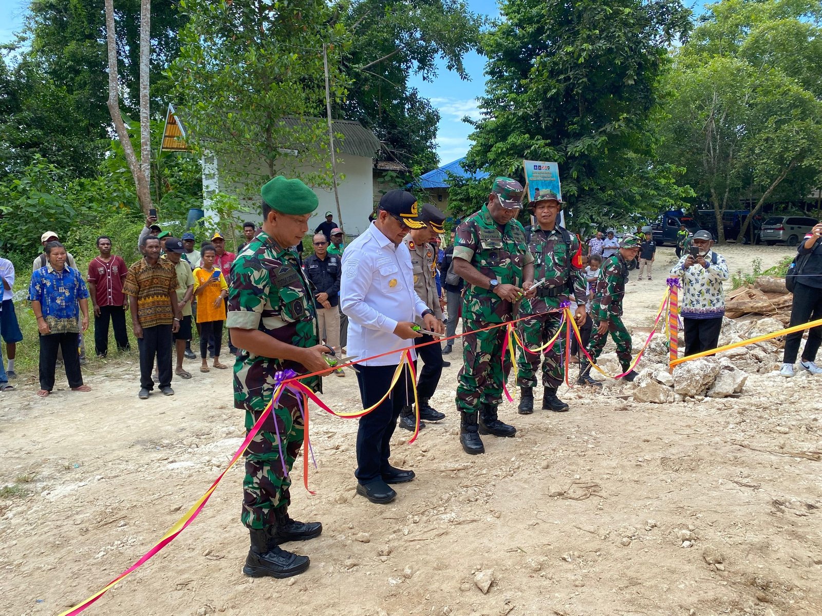 Kasdam Kasuari Tutup TMMD 122  Wujud Nyata Sinergi TNI dan Masyarakat Membangun Desa