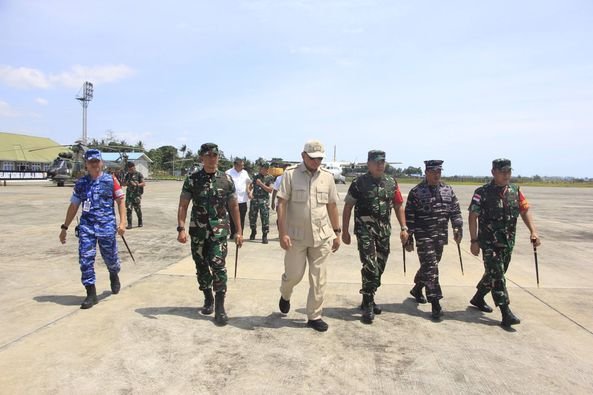 Danrem 174/ATW Bersama Pangdam XVII/Cenderawasih Amankan Kunjungan Presiden RI Prabowo Subianto Di Kabupaten Merauke